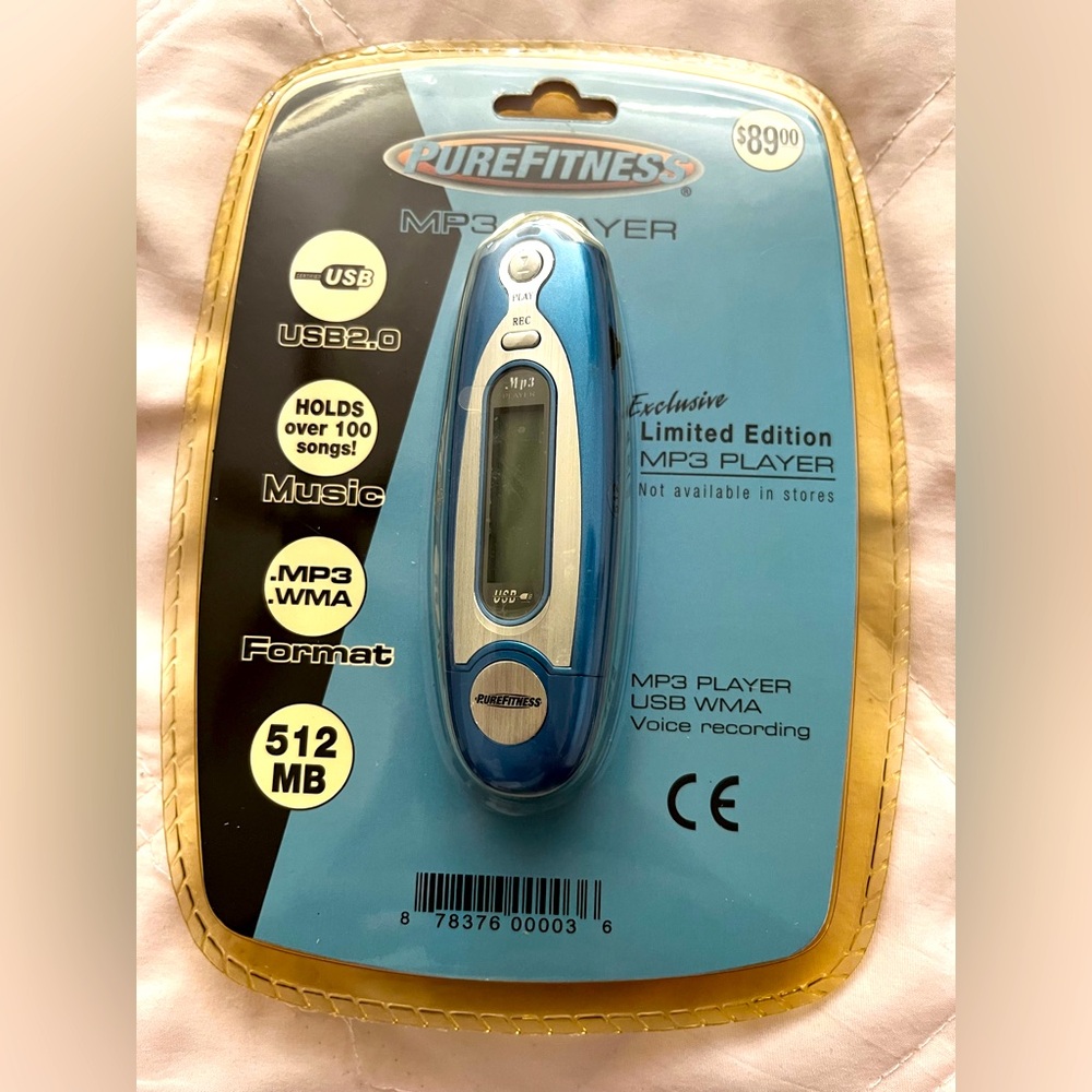 🚨MUST GO🚨Exclusive Rare Limited Edition PureFitness Blue MP3 Player 512MB